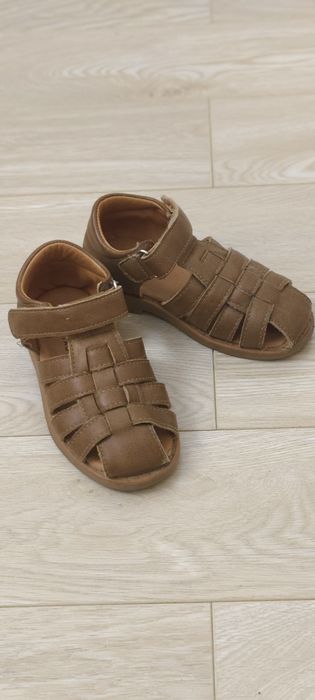 Босоножки классика 26 размер