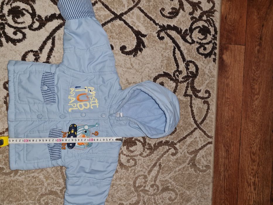 Продам костюм весна/осень.