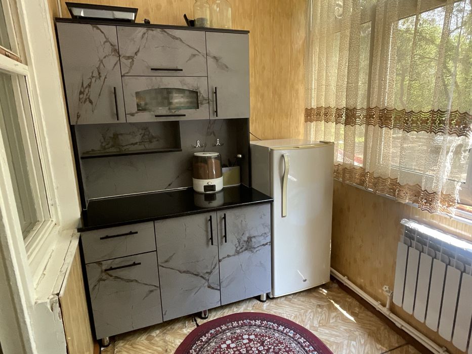 Fargʻona shahar sayoxat yaqinida 2 xona 3 xоna qilingan uy sotiladi