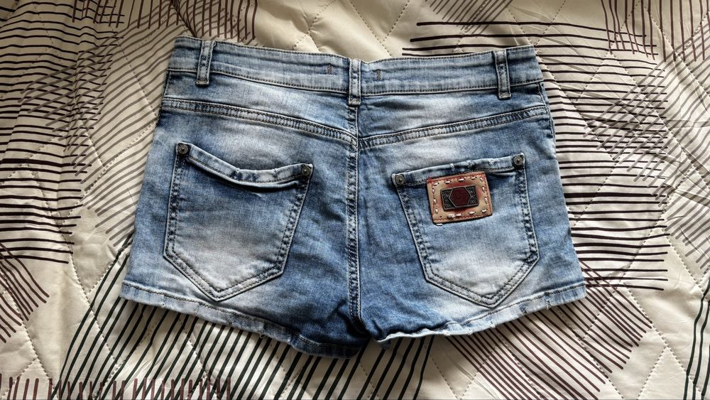 Дънкови къси панталонки