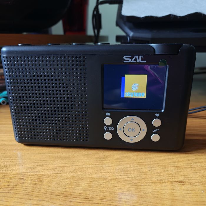 Internet radio global 3in1 portabil cu acumulator FM RDS /Bluetooth SAL INR 3000 (Ocean Digital WR-23F) și Radio portabil cu acumulator Retekess V-115
