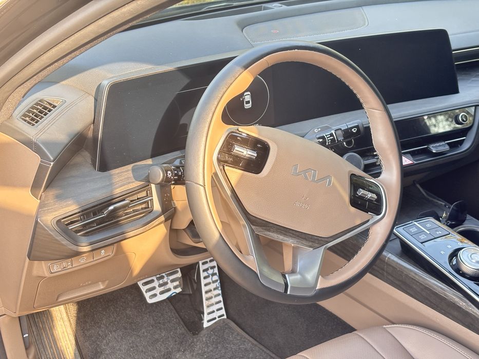 Продам автомобиль Киа К8