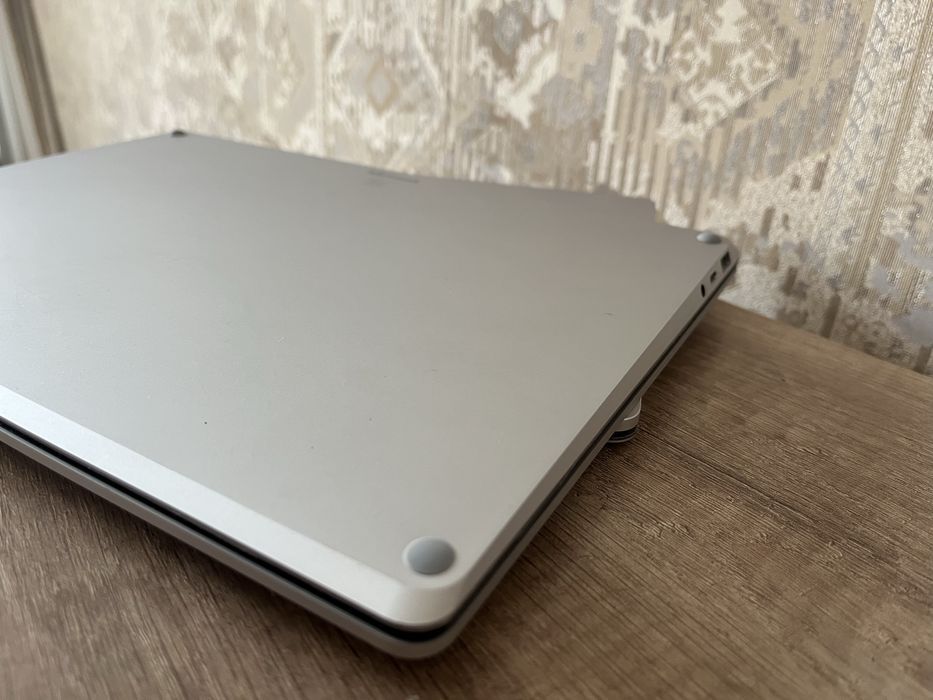 Surface laptop 3 с процессором i5 8ram 128 ssd alcantara акб 56 циклов