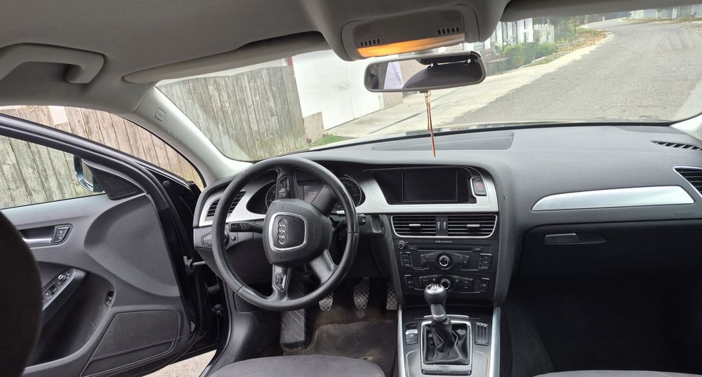 AUDI A4 2010 — imagine 4