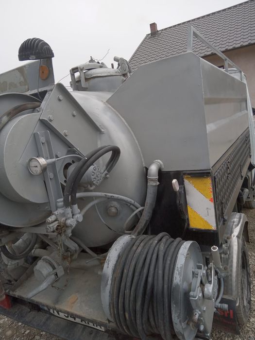 Servicii de vidanjare si desfundare
