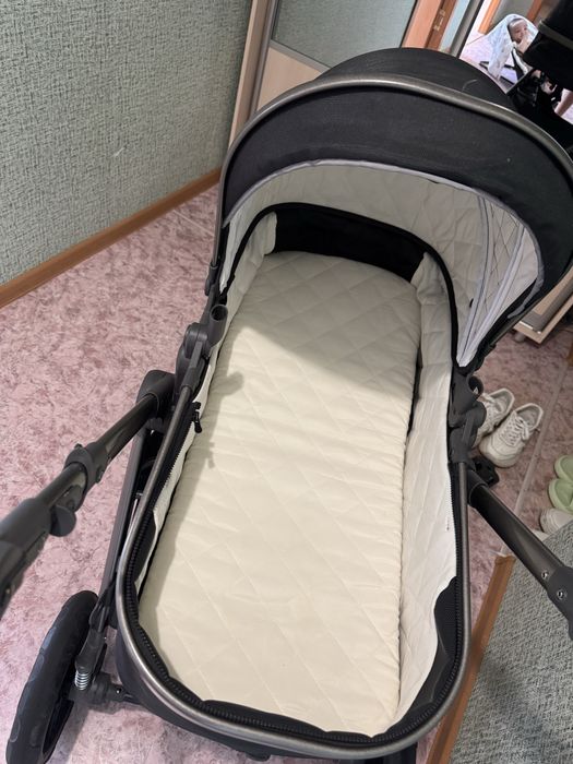 Продам детскую коляску