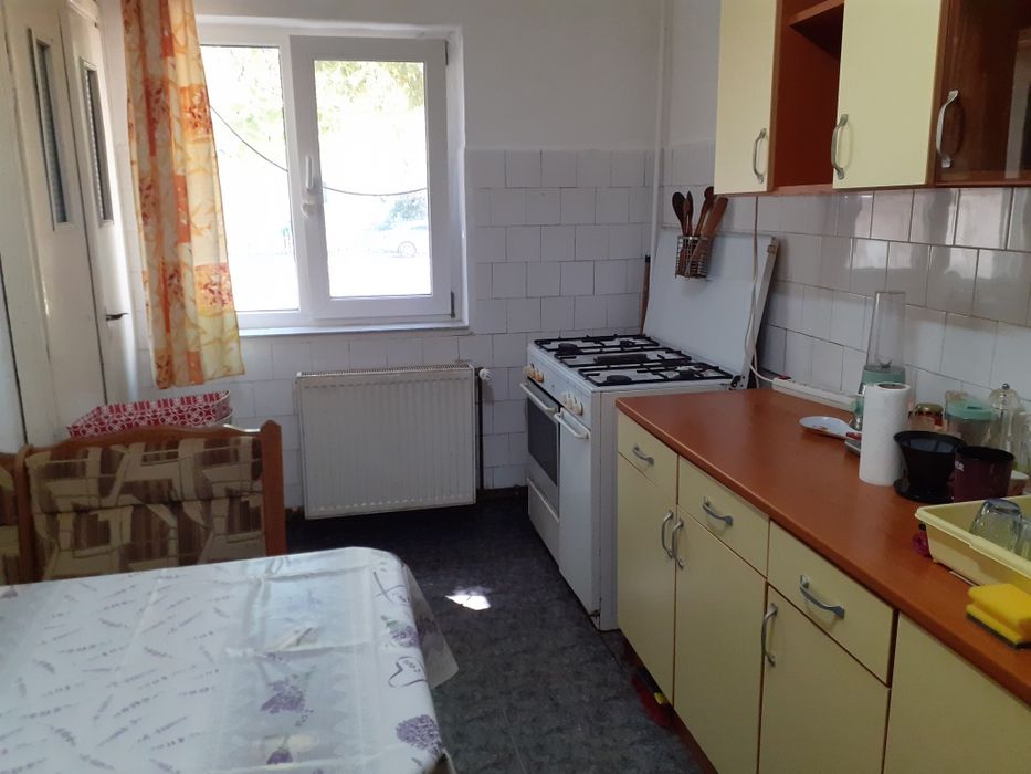 DE INCHIRIAT apartament 3 camere Calea Aradului