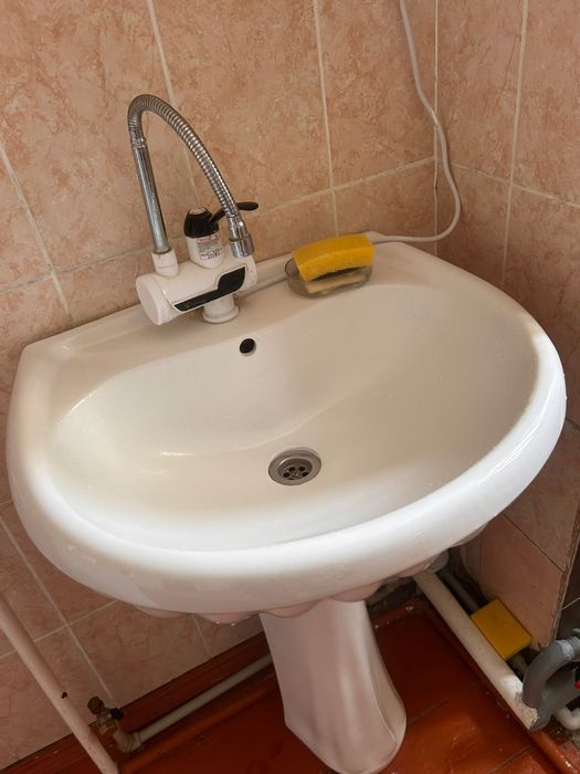 Срочно продаи раковина