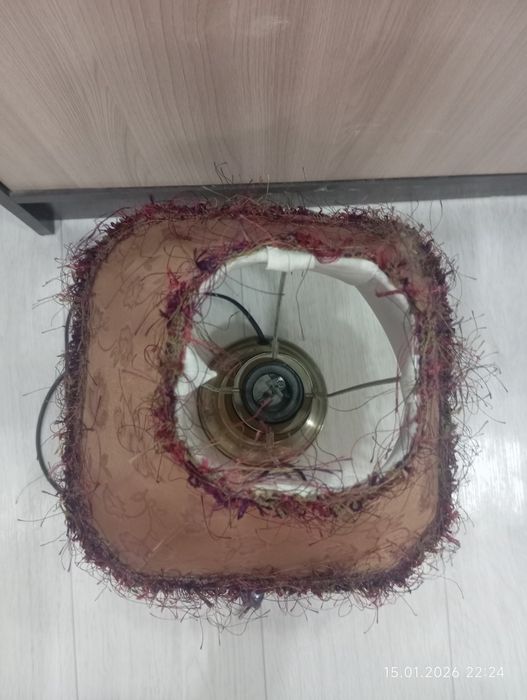 Лампа настольная