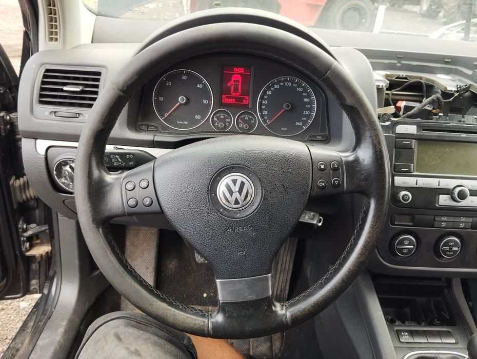 Dezmembrari  VW GOLF 5  2003  > 2009 1.9 TDI Motorina