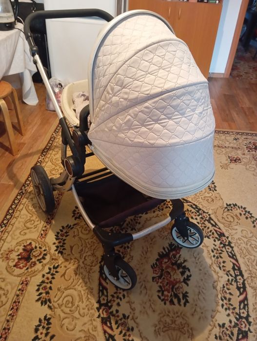 Продается Коляска детская