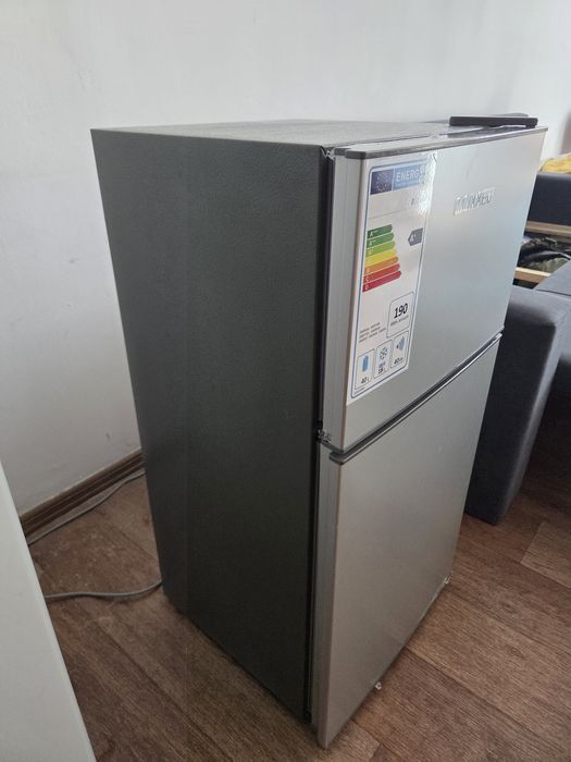 Продам холодильник новый
