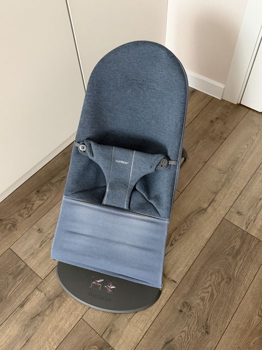 Шезлонг BabyBjorn