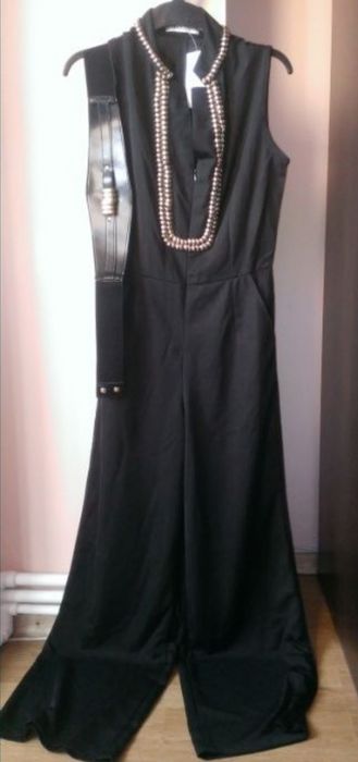 Salopeta dama,marime s-m,include cureaua