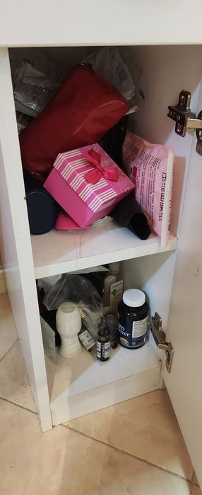 Vanity (masă de toaletă/ masă de machiaj)