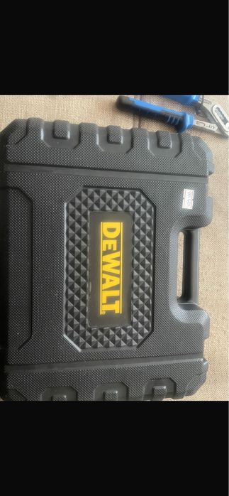 Шруповерт продам