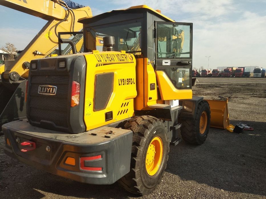 Погрузчик 0.3куб Ташкенте