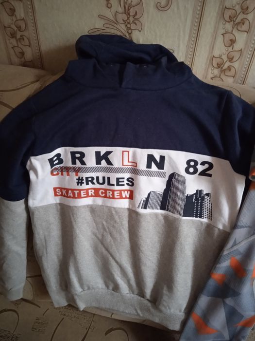 Продам на подростка