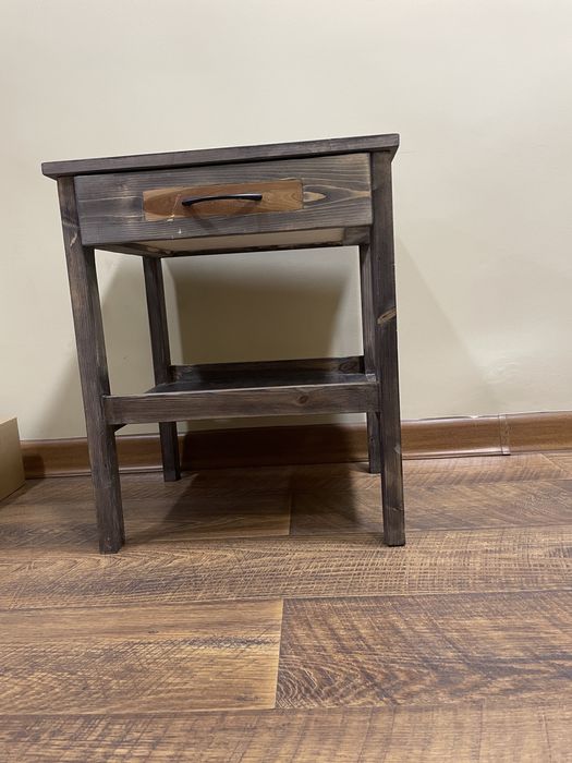 Тумбочка деревянная