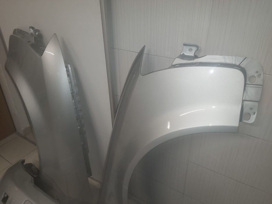 Pachet Bara + Aripa Fata Dreapta & Stanga Audi A4 B6 An 04-08 LY7W-Gri