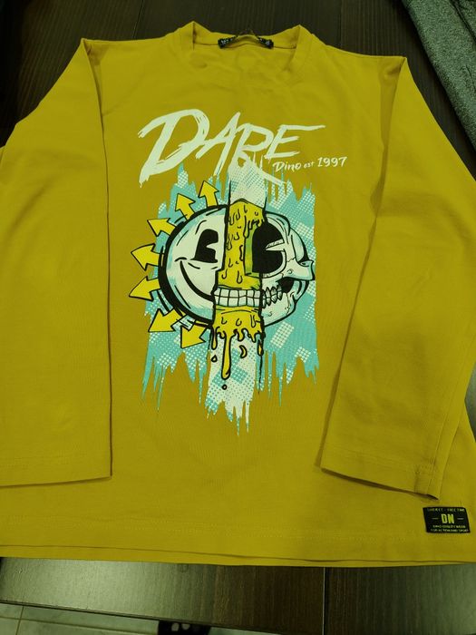 4 блузи и долнище с цип черно