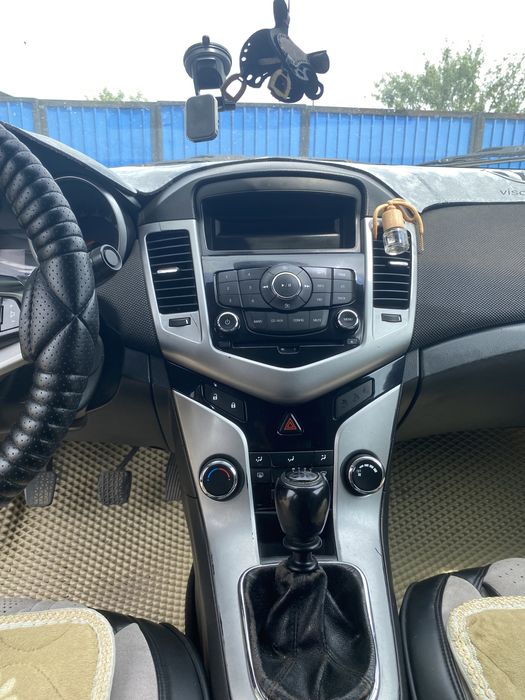 Продам хорошую машину