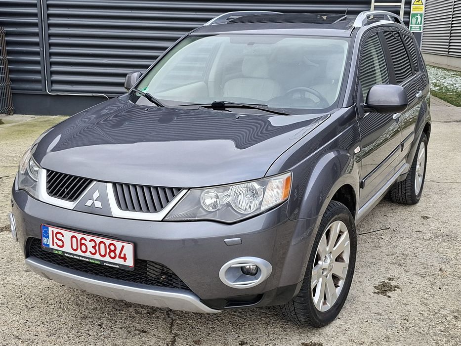 Mitsubishi Outlander Instyle 2.0TDI 4WD 7Locuri