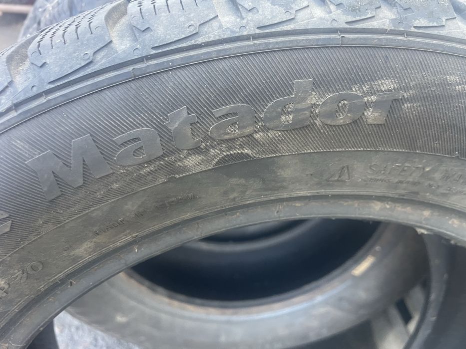 Продам резину 205/60/16