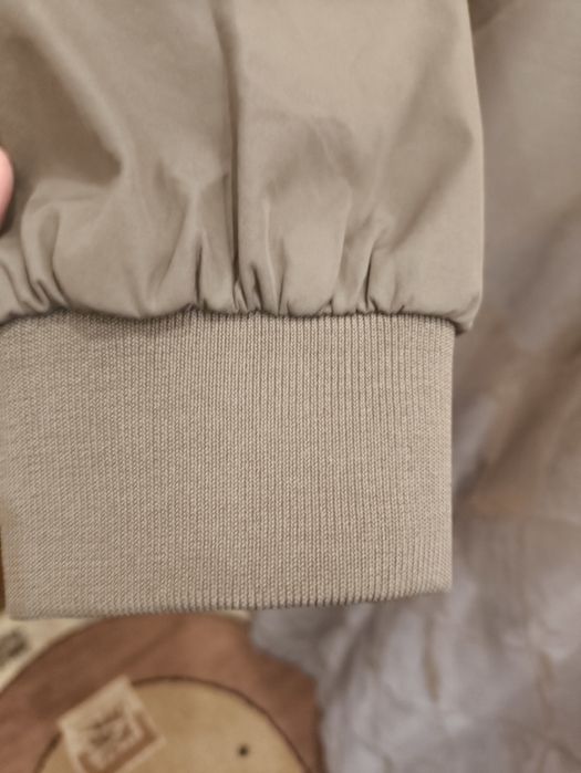 Куртка -ветровка (бомбер)