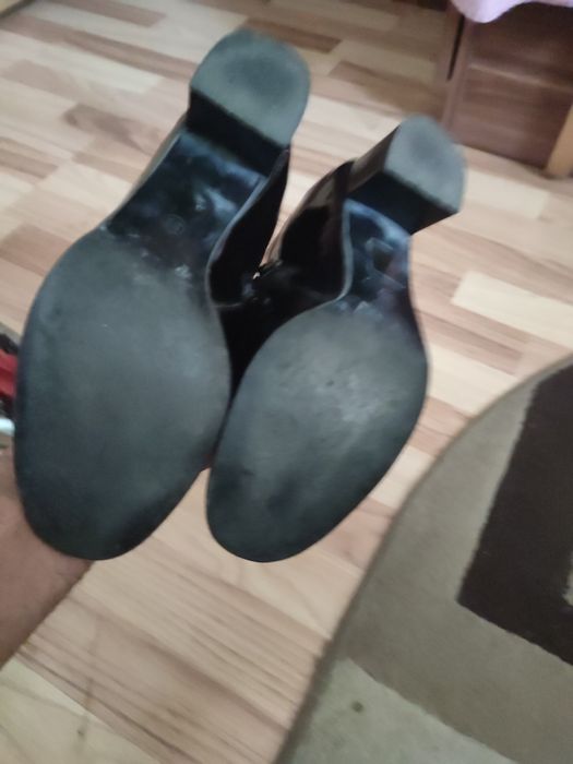 Vând pantofi dans sportiv preț r