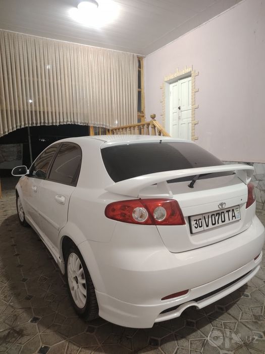 Lasetti Hechbek 2L mator prapan