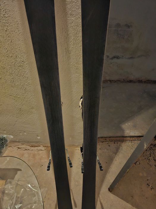 Ски Volkl и ски обувки Tecnica