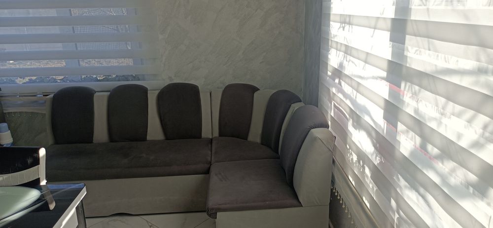 Продавам кухненски ъглаво канипе