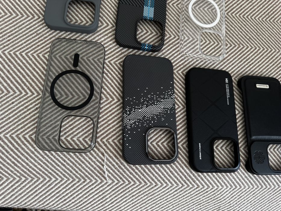 Чехлы Iphone 16pro