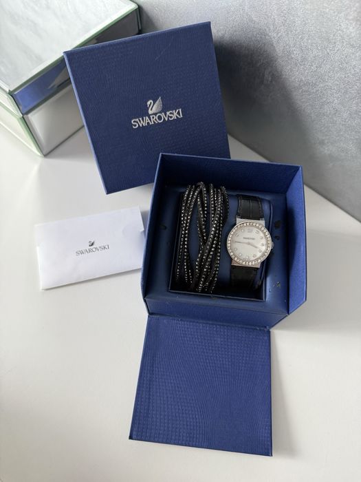 Swarovski кожен часовник + гривна