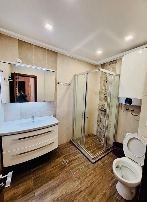 Дава се под наем Тристаен апартамент в Варна, Окръжна болница - 70 кв.м за 612 € - Снимка #12