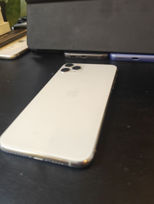 BPFR* Продава iPhone 11 Pro Max /512 GB/ Перфектен