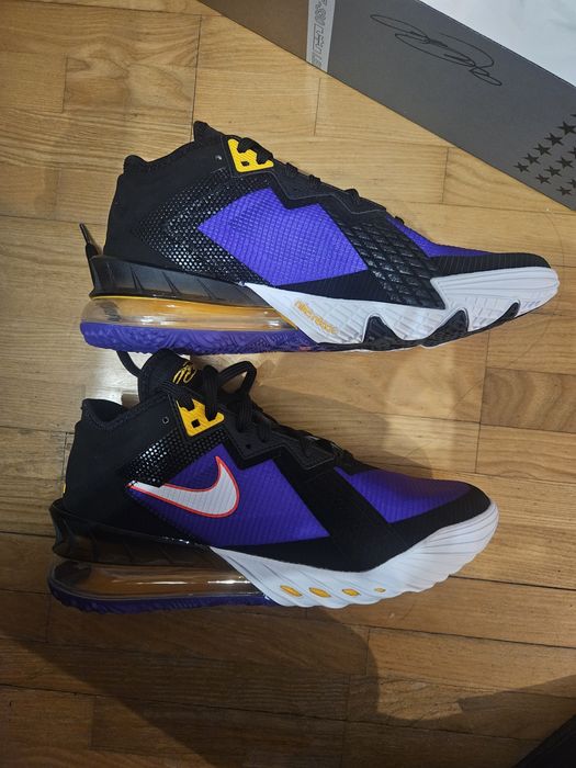 Nike Lebron 18 low Lakers