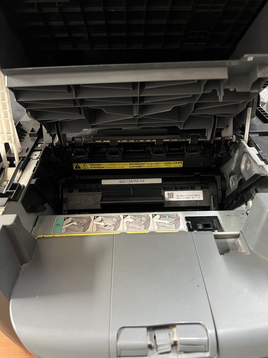 Продается 3 в 1 принтер 4018 черно белый