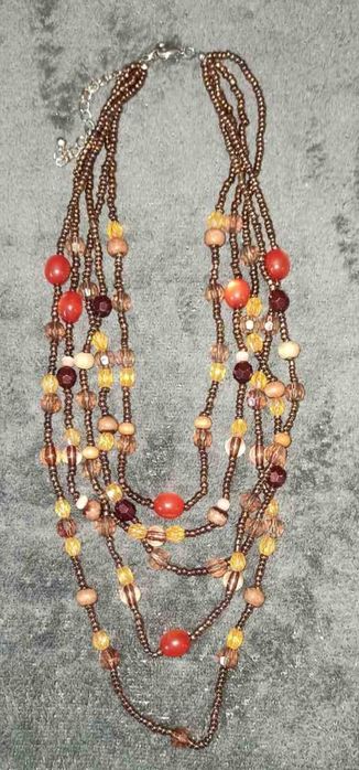 Колиета от естествени материали