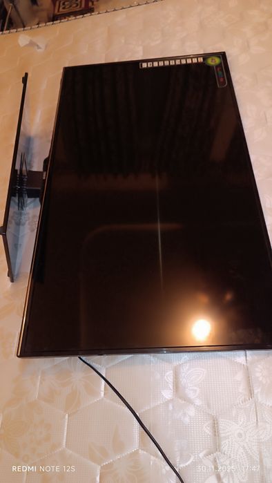 Yasin Tv 40  xolati yaxshi smart box bilan pultlari ishlaydi alo daraj