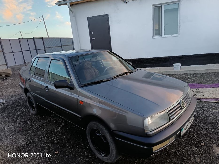 Продам Volkswagen Vento в отличном состояние.