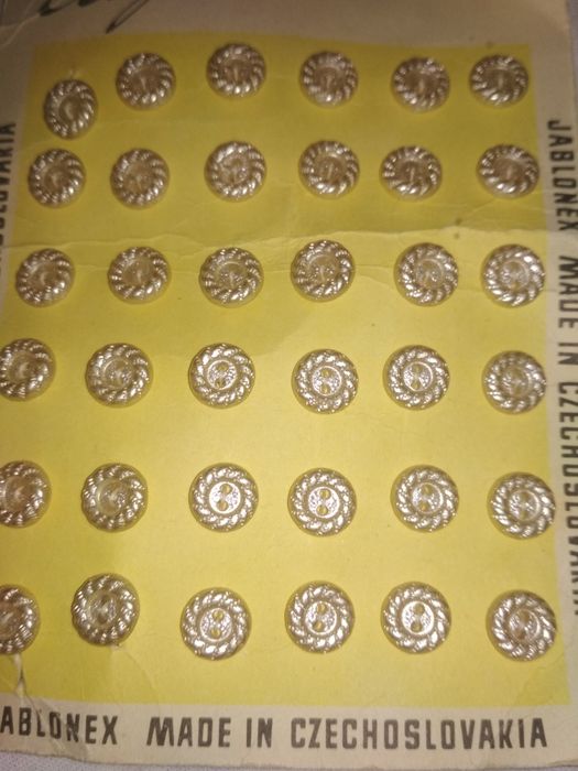 Пуговицы перламутровые - Чехословакия