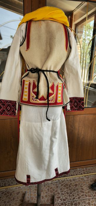 Македонска носия