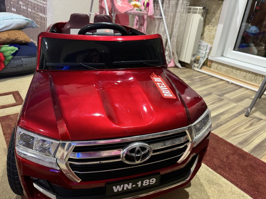 Электромобиль детский