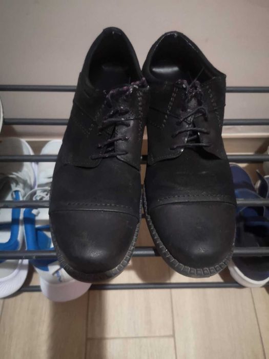 Официални обувки носени много малко