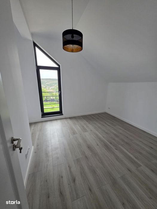 Casă Noua De Închiriat În Bucium 4 Camere 100 Mp Util Teren 254 Mp