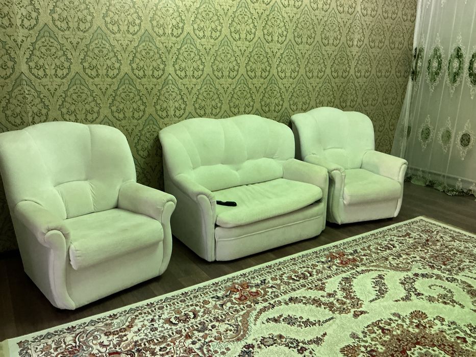 Диван,2 кресло,чистый,удобный