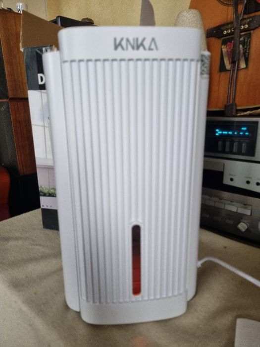 Dezumidificator KNKA 2,5 L. Nou.