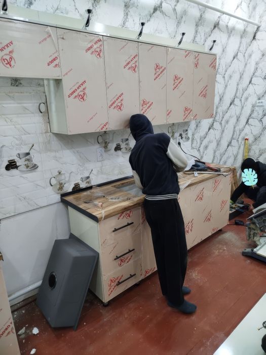 Kuhni mebel Shkaf Spalni Zakazga tahlab beramiz